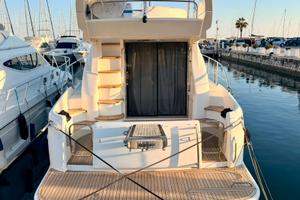 Azimut 42 Fly - Versione 3 cabine e 2 bagni