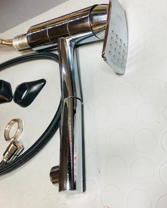 Rubinetto marca FRANKE , con doccetta estraibile
