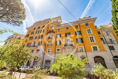 Appartamento di 244 m² con più di 5 locali a Roma