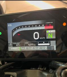 YAMAHA MT-09 - AMT anno 2025 - 1300 km -come nuova
