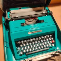 Macchina da scrivere Olivetti Studio 45