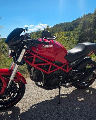 Ducati monster 695
