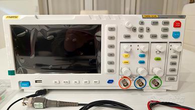 Oscilloscopio e generatore di segnali Fnirsi 1014D