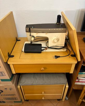 Macchina da cucire Singer 701 con mobiletto