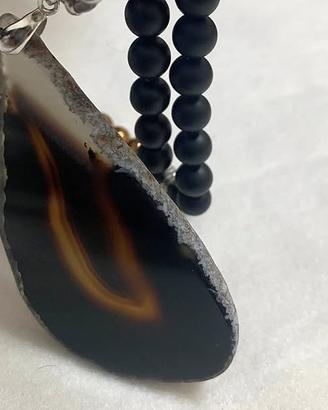 Collana artigianale  realizzata con onice nera opa