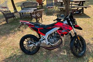 moto Aprilia sx 50 motard