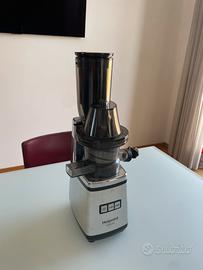 Estrattore di succo Hotpoint Ariston - slow juicer