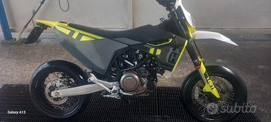 Husqvarna 701 sm- marzo 2023