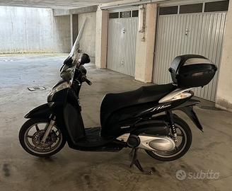Honda SH 300