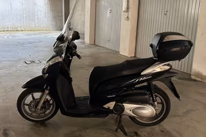 Honda SH 300