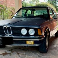 BMW E21 320i