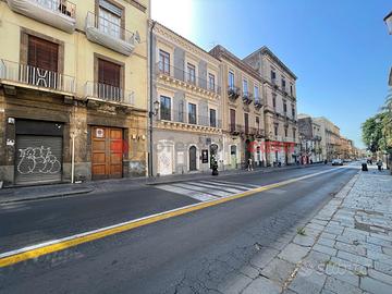 Negozio Catania [RB-E520-DPACG]