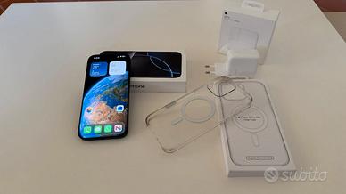 Apple iPhone 16 Pro Max 256GB Titanio Nero