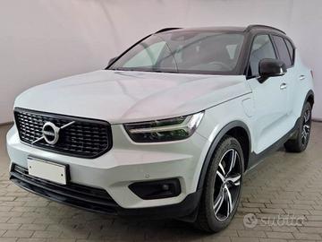 VOLVO XC40 T4 Recharge Plug-in Hybrid R-design