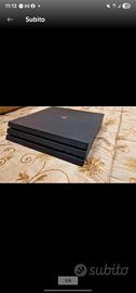 play station 4 pro con joistik e giochi