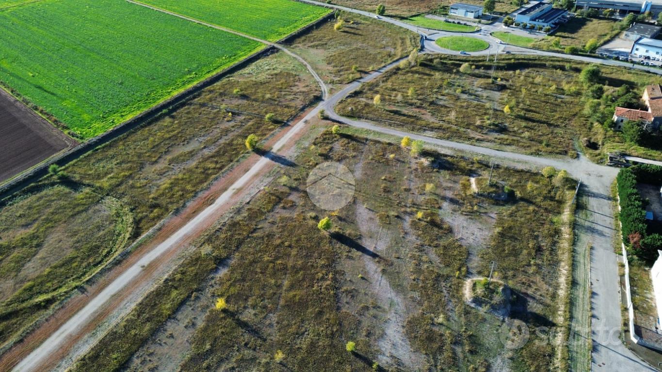 TERRENO A MEDOLE - Altro