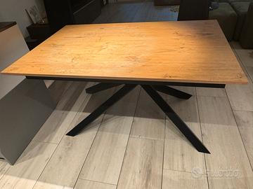 Tavolo allungabile con sedie Calligaris