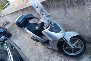 Kymco People S 125 (2007) – 17.500 km
