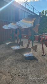 Aratro trivomere kverneland