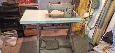 macchina per cucire industriale PFAFF