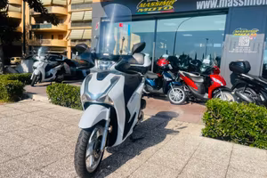 HONDA SH 150 TUTTO INCLUSO ANCHE PASSAGGIO