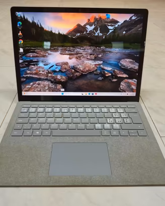 Microsoft Surface Pro 2 TOUCH 8GB SSD i5-8350U