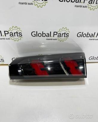 Stop posteriore dx interno Peugeot 2008