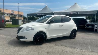 Lancia Ypsilon 1.4 Unyca Ecochic GPL KM CERTIFICAT