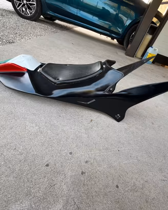 Accessori aprilia rsv4 tuono v4 rsv 1000 suzuki