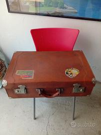 Valigia Vintage Anni 50/60 in Pelle Marrone con Ad