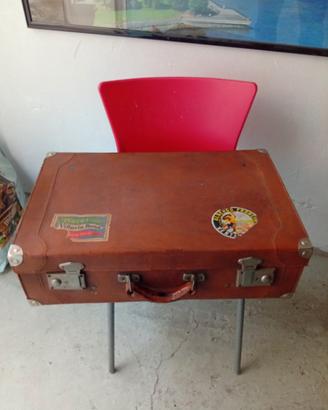 Valigia Vintage Anni 50/60 in Pelle Marrone con Ad
