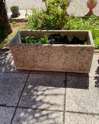 Due grande vase da giardino