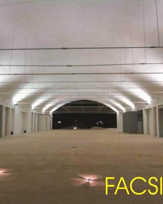 Immobile di 440 m² con 1 locale a Calenzano