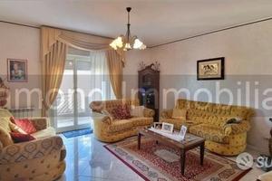 Appartamento con garage a Mascali