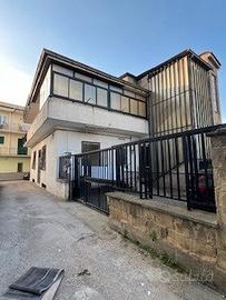 Fabbricato bifamiliare Grumo Nevano centro