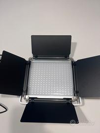 NEEWER RGB530 Lampada LED RGB Bluetooth CRI95