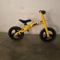 Bicicletta chicco senza pedali