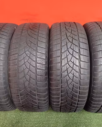 235 55 18 Gomme Invernal 70-95% GoodYear 235/55R18