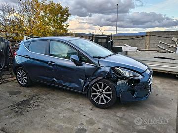 FORD FIESTA TITANIUM 1.1 85CV 5P 2018 INCIDENTATA