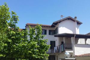 Casa indipendente di 250 m² con più di 5 locali e 