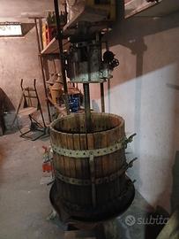 Attrezzatura vinicola completa