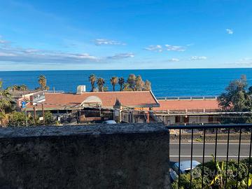 3,5 Vani Acicastello Via Livorno Vista Mare