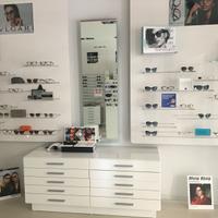 Arredamento per negozio di ottica