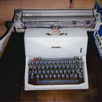 Olivetti 82 