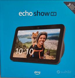 NUOVO ECHO SHOW 8 CON ACCESSORI 
