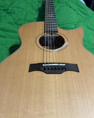 Chitarra acustica Baton Rouge