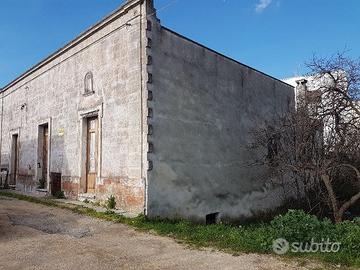 Abitazione storica con terreno edificabile