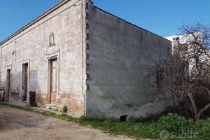 Abitazione storica con terreno edificabile
