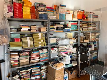 Lotto migliaia di libri