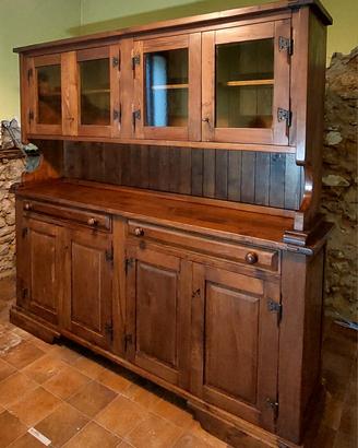 Mobile con vetrina in legno massello